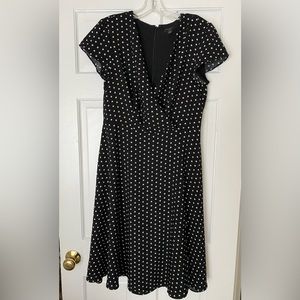 Ann Taylor Factory black and white polka dot faux wrap dress Size 8